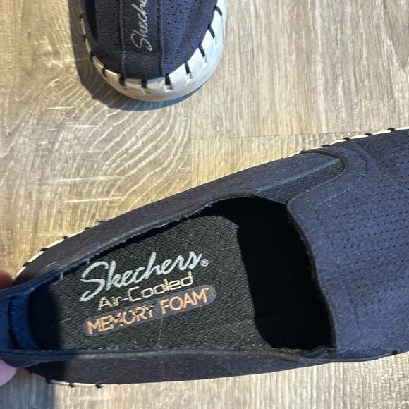 Skechers slip ons, size women’s 7.5, blue - Picture 4 of 4